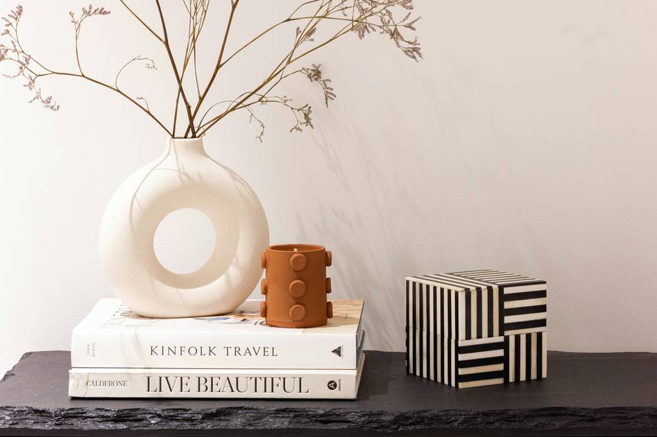Homepage for Home Improvement Home Decor & Accessories display cases